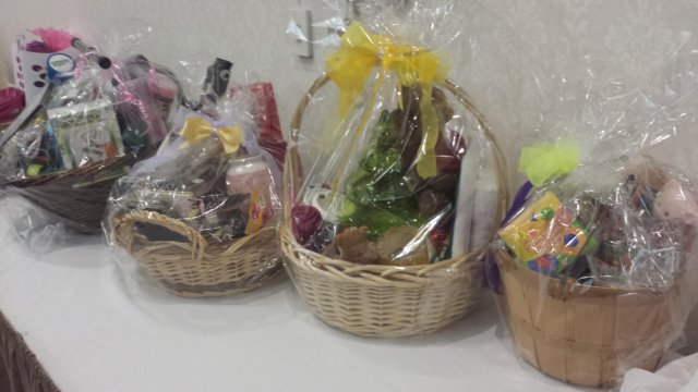 GiftBasket2 giftbasket2.jpg