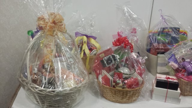 GiftBasket5 giftbasket5.jpg